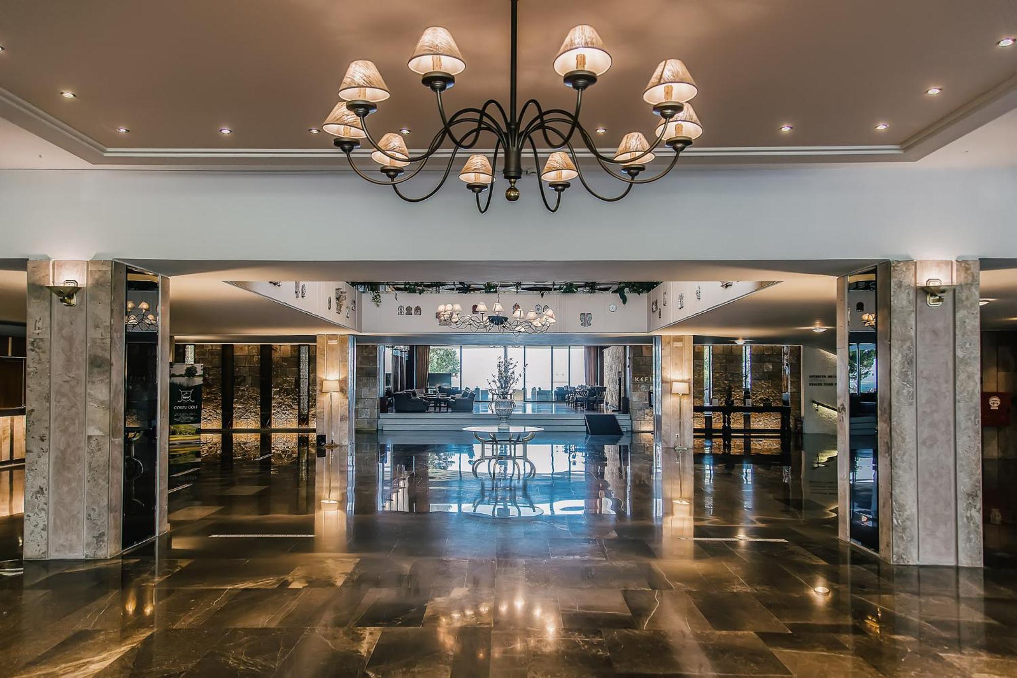 Corfu Holiday Palace Perama  Bagian luar foto Lobby
