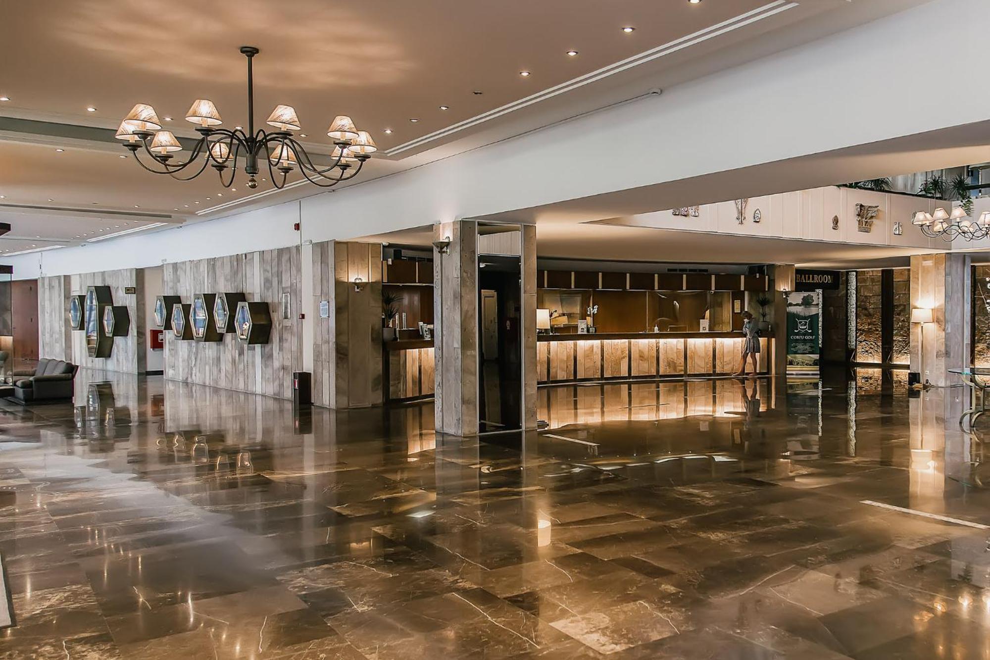 Corfu Holiday Palace Perama  Bagian luar foto Lobby