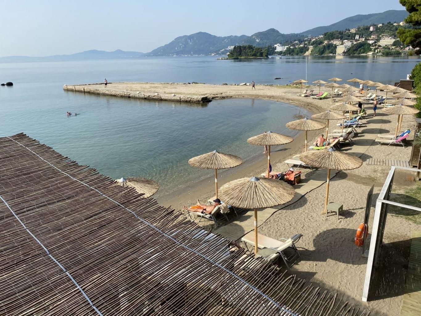 Corfu Holiday Palace Perama  Bagian luar foto The beach of Agia Marina
